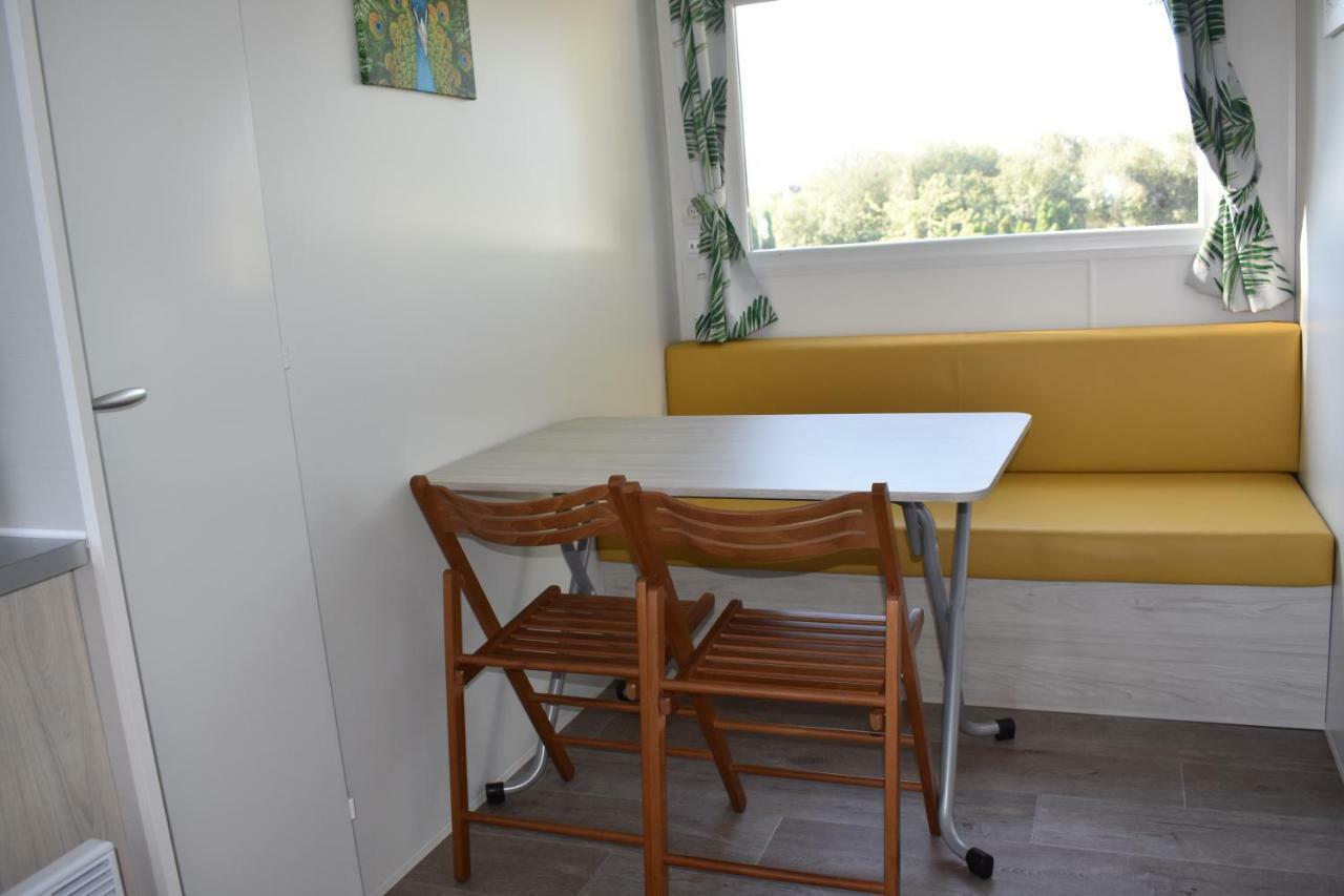 Camping Les Tournesols Sille-le-Guillaume Exterior photo